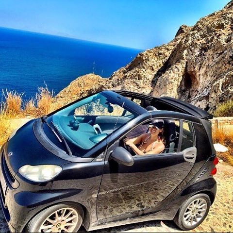 smartgreece's tweet photo. smart εξορμήσεις στη Σαντορίνη! Εσείς που θα smartάρετε φέτος τις διακοπές σας;  #smart_santorini #smart_summer https://t.co/SziIGmbhGA