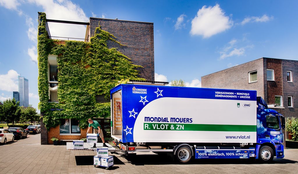 BREYTNER schaalt op naar 4 elektrische trucks, inzet in facility logistics, fashion, bouwlogistiek en verhuizen in rotterdam 100% elektrisch