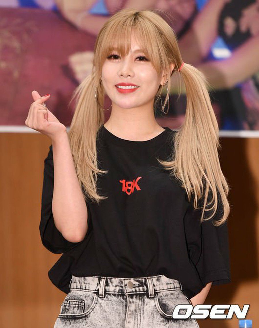 ট ইট র Wowkorea 韓流ドラマk Pop T Ara キュリ サイン会開催 ソウル Tccアートセンター 3枚 T Ara の韓流live T Co Ybcoqioso6