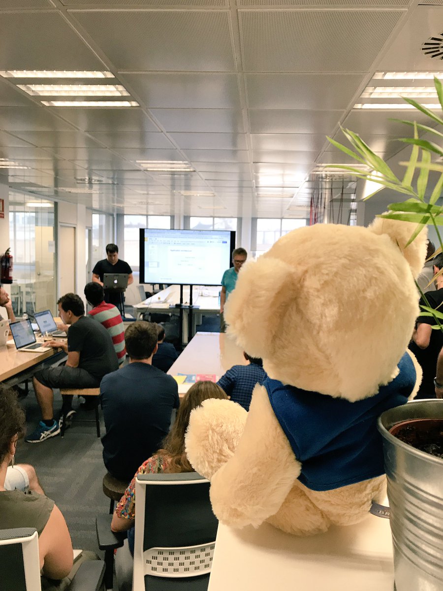 ciscox83's tweet image. Teddy Bear has a question @ocadotech_es #fridaytech @xeeevi