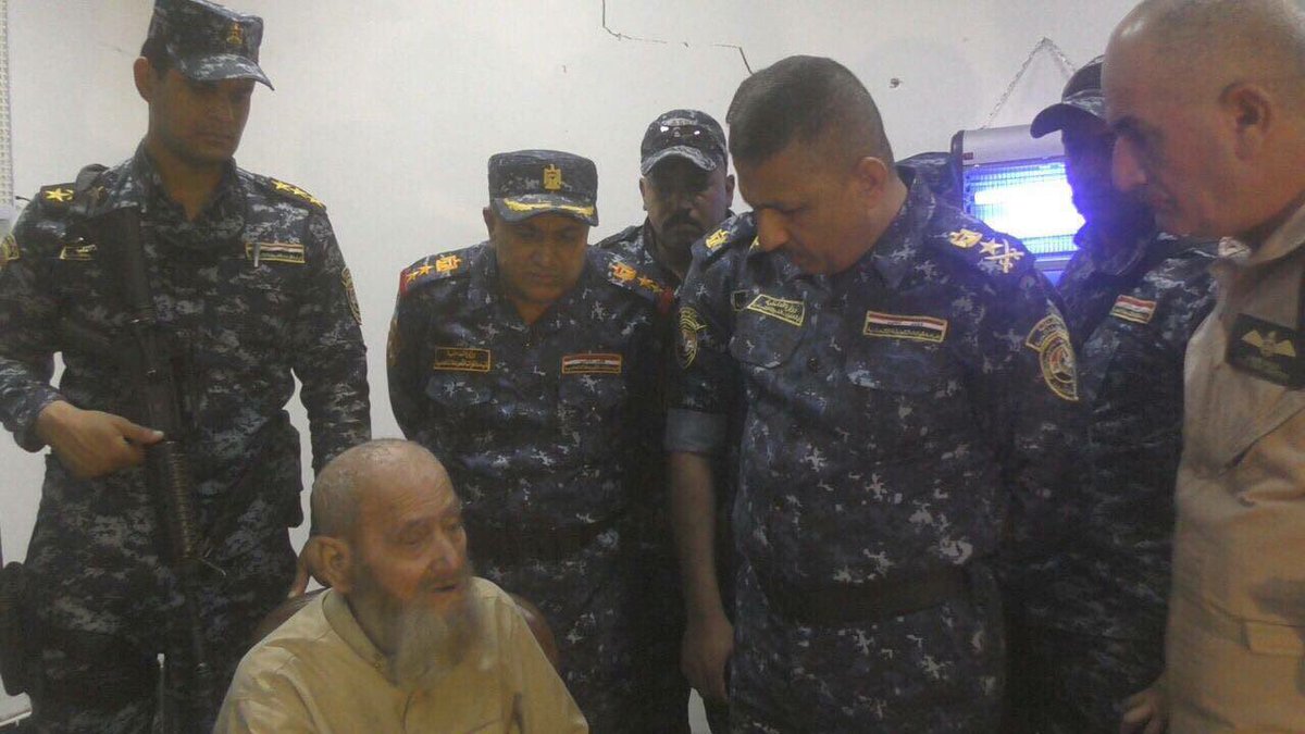 IraqiSecurity's tweet photo. Great news as #Iraq's armed forces liberate dozens of hostages (including Christians &amp; Yezidis) from a Da'ish prison in central #Mosul. https://t.co/vDtSrylvK2