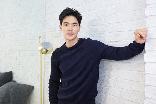 DDkYYG0UAAAd2GN.jpg:large