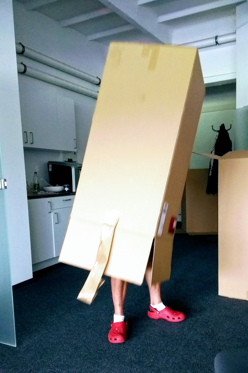 justastefan's tweet photo. We're Unboxing today. #presents from @rewedigitaltech #whatisitgoingtobe? https://t.co/jkvhcoUDgP