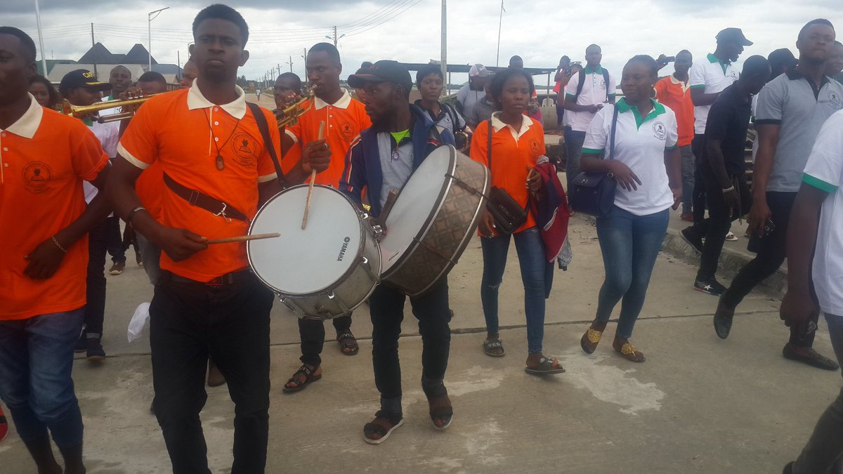 great_nags's tweet photo. @great_nags @channelstv @NTANewsNow 
#okerenkoko
ALUTA SPIRIT THAT KEEPS D STUDENTS MOVING AT GBARAMATU KINGDOMS.....
#NAGS2017 #COVENTION https://t.co/XErYmeTcrK
