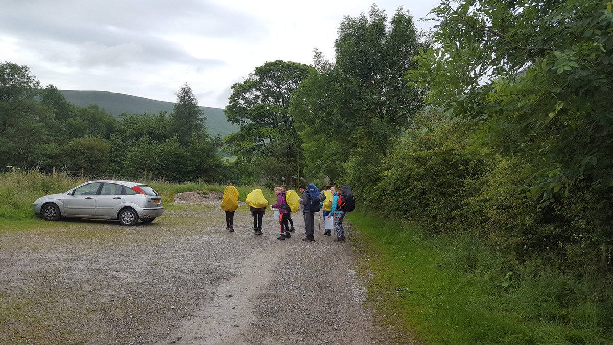 BleuFishML's tweet image. Out and about in the Peak District assessing D of E for Accrington Academy #DofE