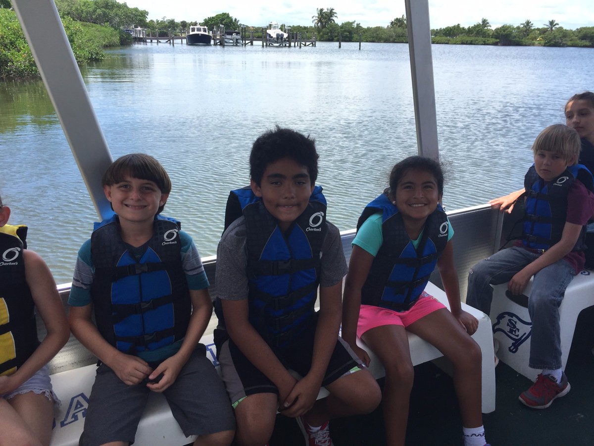 ProStudentsUSA's tweet photo. Took a boat ride on the IR Lagoon yesterday. Hot, but fun! https://t.co/GJMl9ieAjd