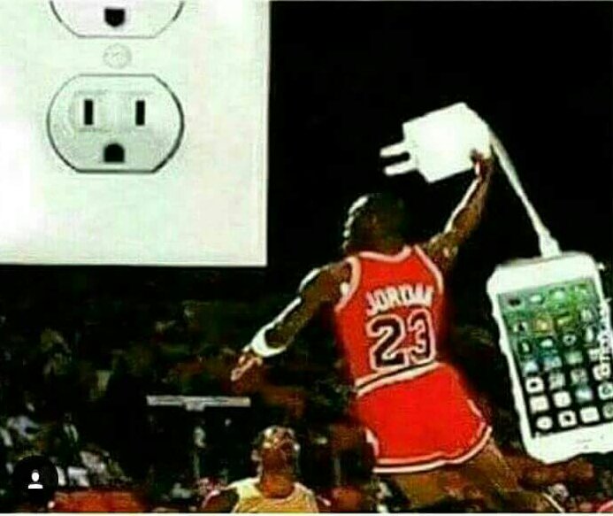 MejoresTwits's tweet photo. Cuando llegas a casa con 1% de batería.. https://t.co/royjA7IF3J