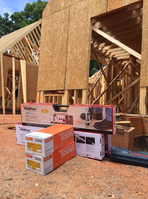 FastenMasterPro's tweet image. We love seeing our products on jobsites. FOZI Construction is using the PAMFast Autofeed system to screw down their subfloors. #PAMFast