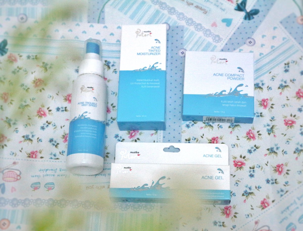 Meiliyana_11's tweet image. Review rangkaian produk #AcneSeries dari @MustikaPuteriID coming soon on #MeisUniqueBlog #KBBVMember #KBBVxMustikaPuteri #SayonaraJerawat =)