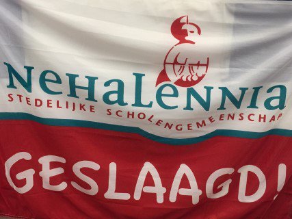 Inmiddels zijn alle resultaten van de eindexamens bekend. Bekijk de namen van al onze geslaagden op onze website! 
pr.nehalennia.nl/Actueel/item/G…