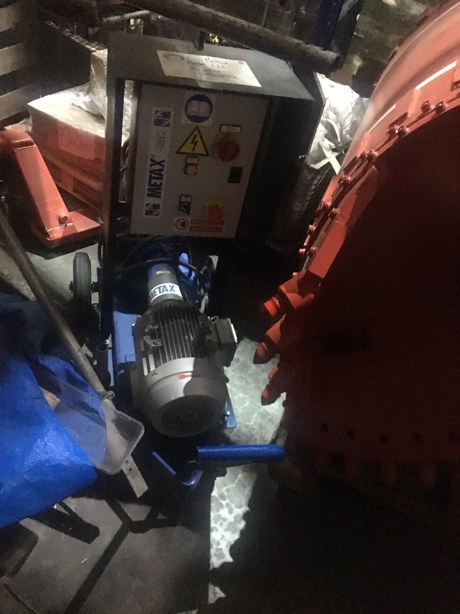 WigerFranke's tweet photo. Productos de Metax en stock in Panama! #wequips # grouting info@wequips.com https://t.co/KN2cL6D5At