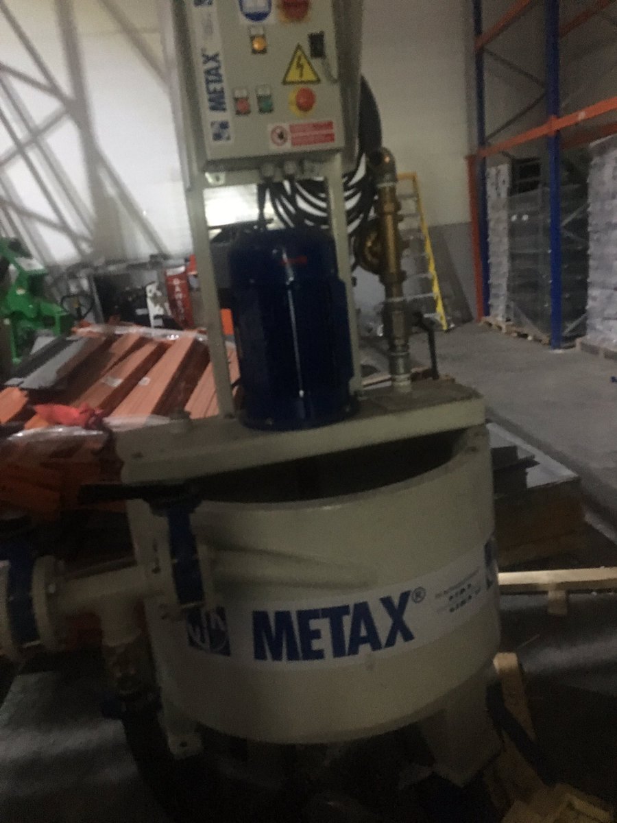 WigerFranke's tweet photo. Productos de Metax en stock in Panama! #wequips # grouting info@wequips.com https://t.co/KN2cL6D5At