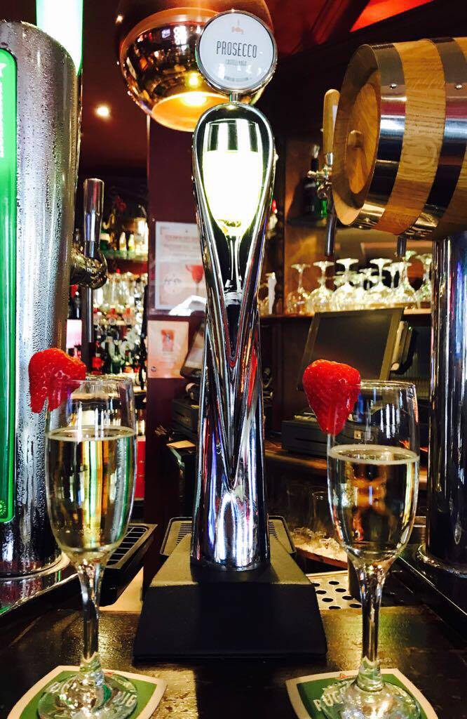 Brysons_bar's tweet photo. The PERFECT Friday evening drink - Call in &amp; check out our DELICIOUS Prosecco on TAP! #BrysonsMagherafelt https://t.co/CacxX04LDn