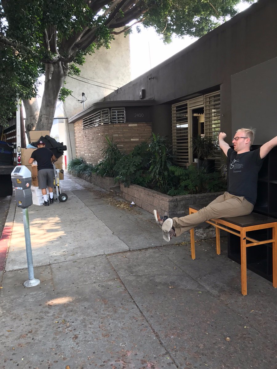 YYES's tweet image. It's official—we've locked up the doors of the Silver Lake office for the last time and today we unpack in Glendale!
