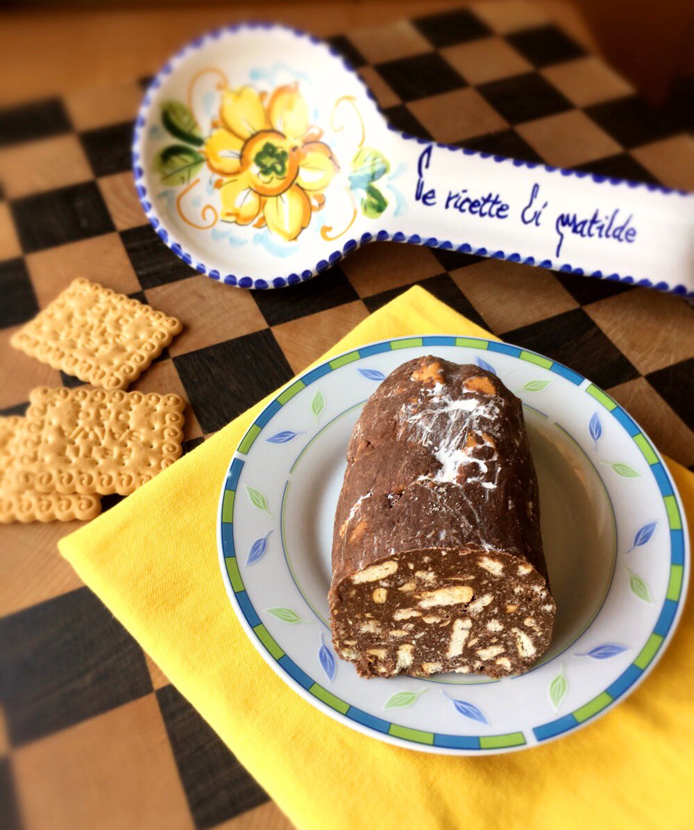 ricettematilde's tweet image. Salame di cioccolato senza uova #ricette #recipes #ricettematilde #food #foodporn blog.giallozafferano.it/lericettedimat…