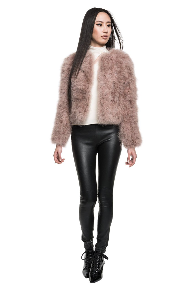 The Feather Chubby Jacket lamarqueblog.wordpress.com/2017/06/30/the…