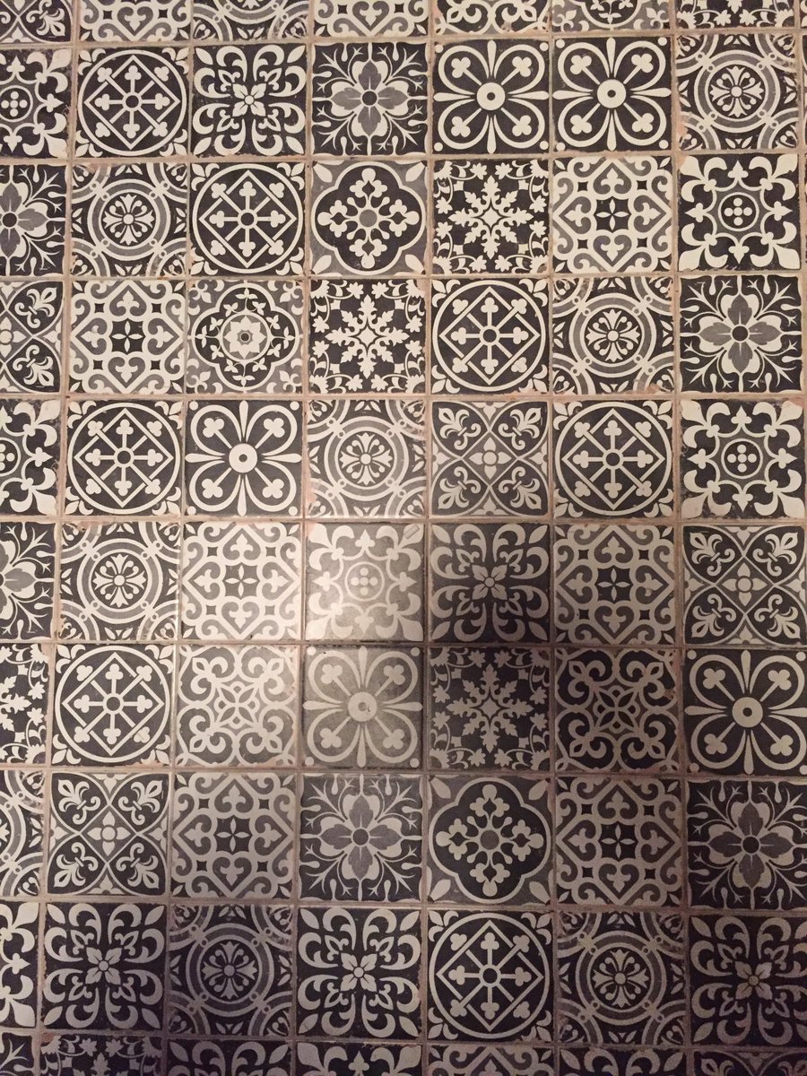 hairymary84's tweet image. Spot the #filtertip