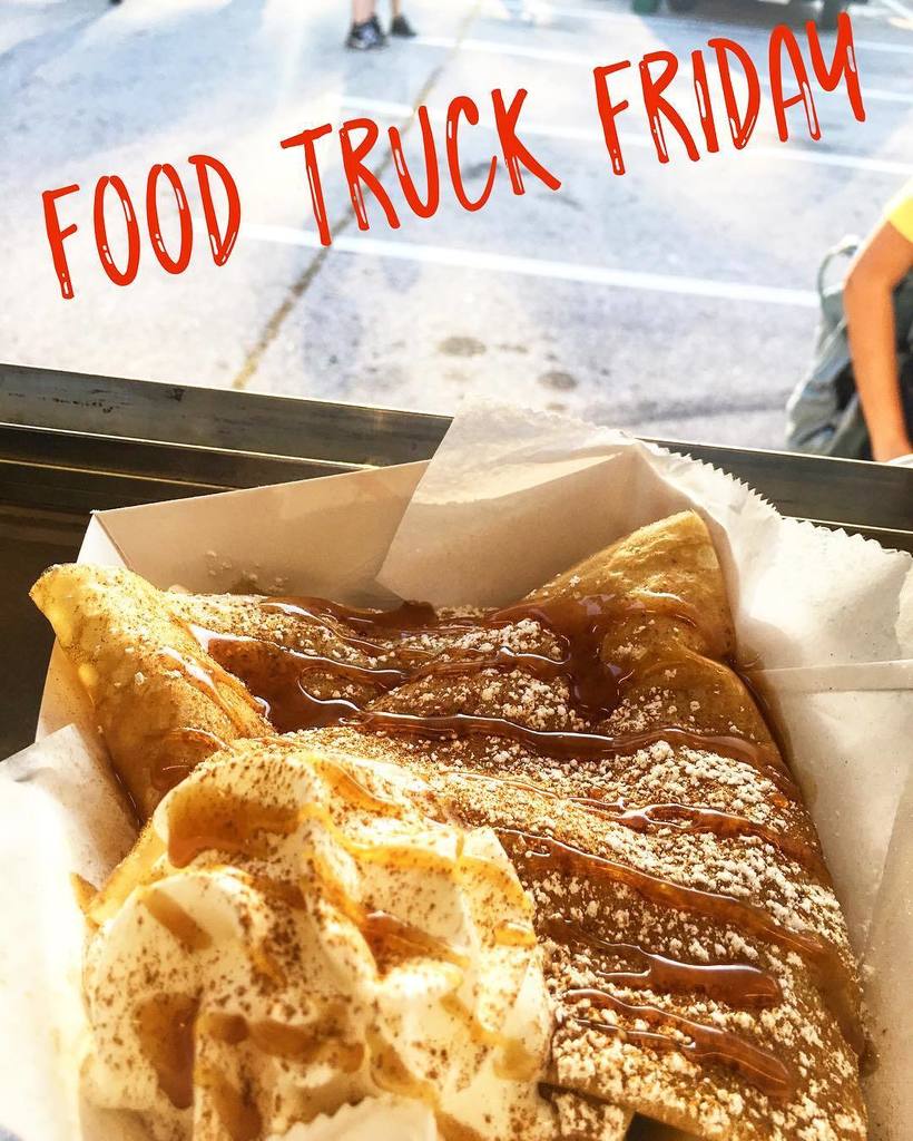 Ocreperi's tweet photo. Join us tonight from 5-8pm @rogerwilliamspark #foodtruckfriday https://t.co/AVzuVnAFnq https://t.co/BJnYuOXlXQ