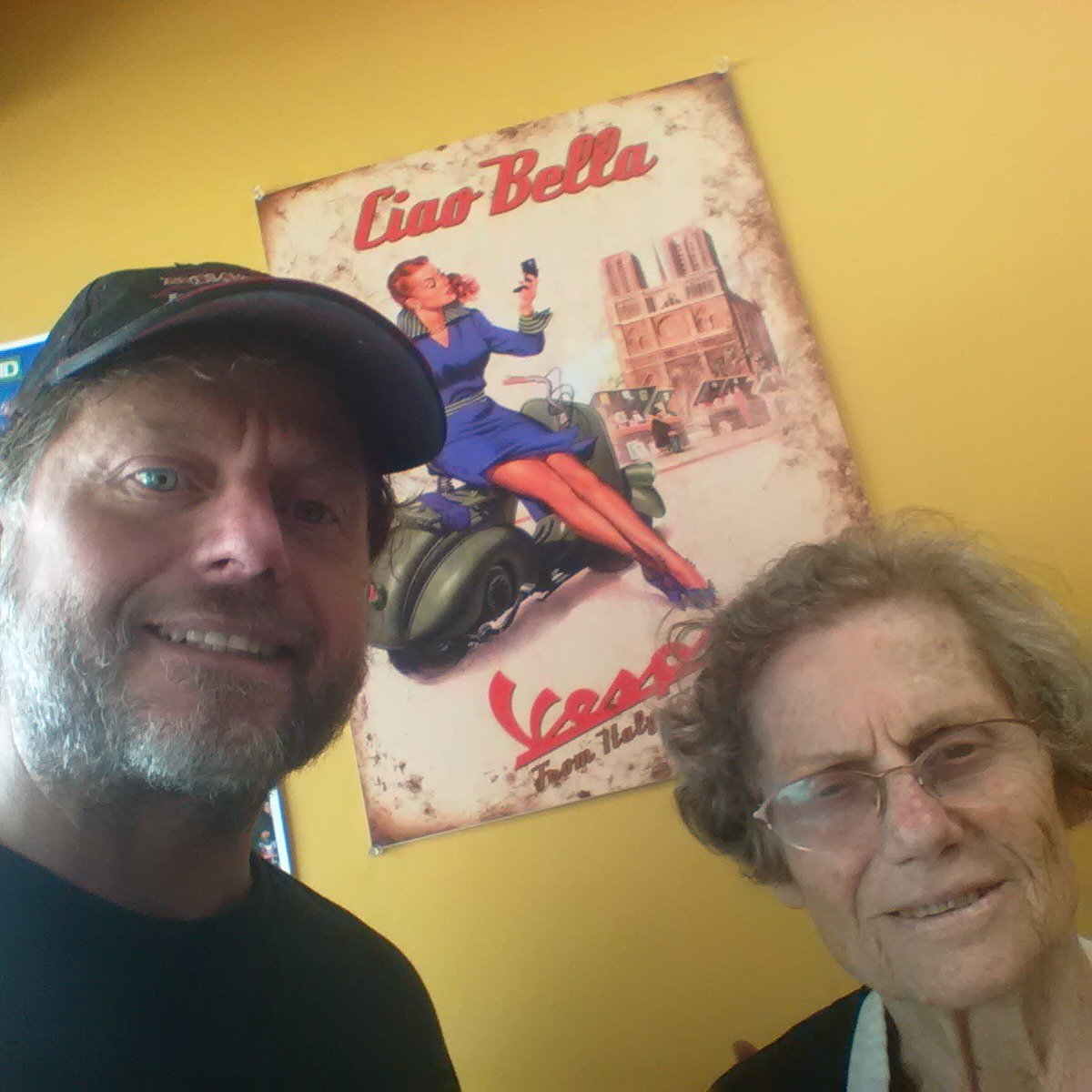 TheMeatballShop's tweet photo. We would like to thank everyone that has come by Meatballs. My mom really enjoyed serving you. Today is our last day #ldnont #yelp #justeat https://t.co/WUxoHfuUcv