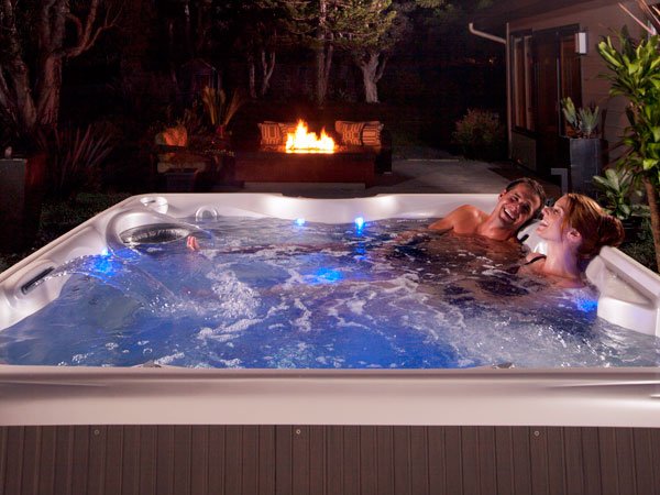 Happy #MeteorWatchDay! Soak in your #hottub tonight and see a meteor shower. 🌠💫 #Backyard #Summer #Spas