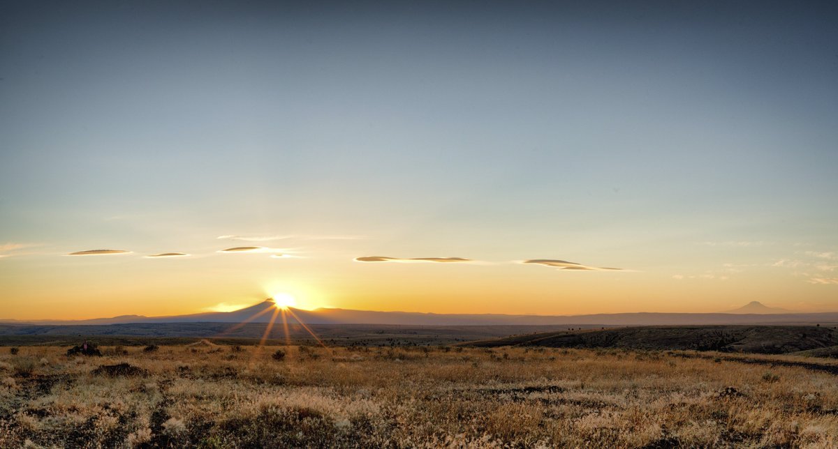 Looking west to Mt. Hood in Oregon.  Hwy 97.  #sonya7rii #Sony  #sunsets