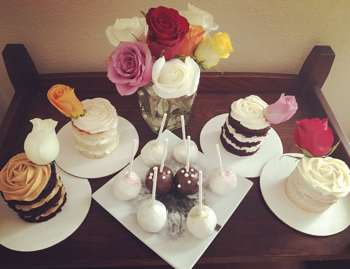 Teaspoontreats's tweet image. #sdwedding #sandiegobride #shopsmallsandiego #encinitas #bakery #shesaidyes #mstomrs #4thofjulyweekend #caketasting #kitchentherapy