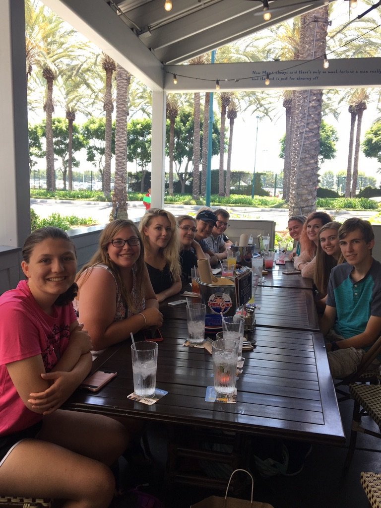 FblaPrhs's tweet image. Day 3 in Anaheim! #NLC17FBLA @USD449