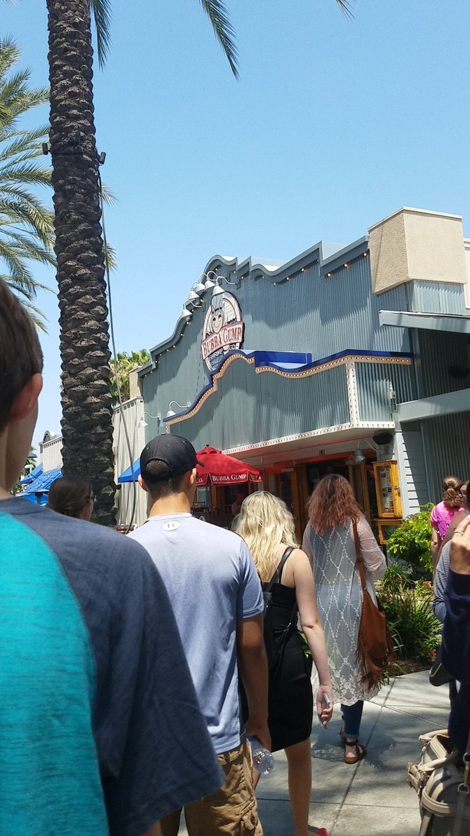 FblaPrhs's tweet image. Day 3 in Anaheim! #NLC17FBLA @USD449