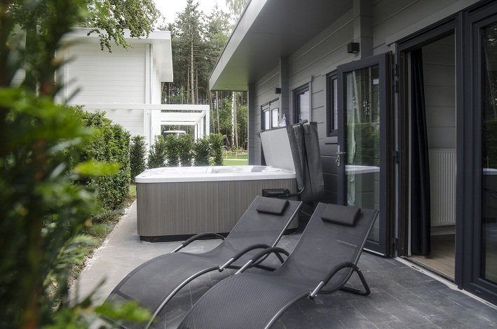 LandalZDL's tweet image. Ervaar zelf hoe het is om in een luxe Jan des Bouvrie villa te verblijven. Retweet &amp;amp; maak kans!