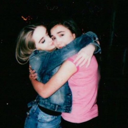 sabzxsel's tweet photo. i miss you rowbrina💞 https://t.co/zlVZ1szkGC