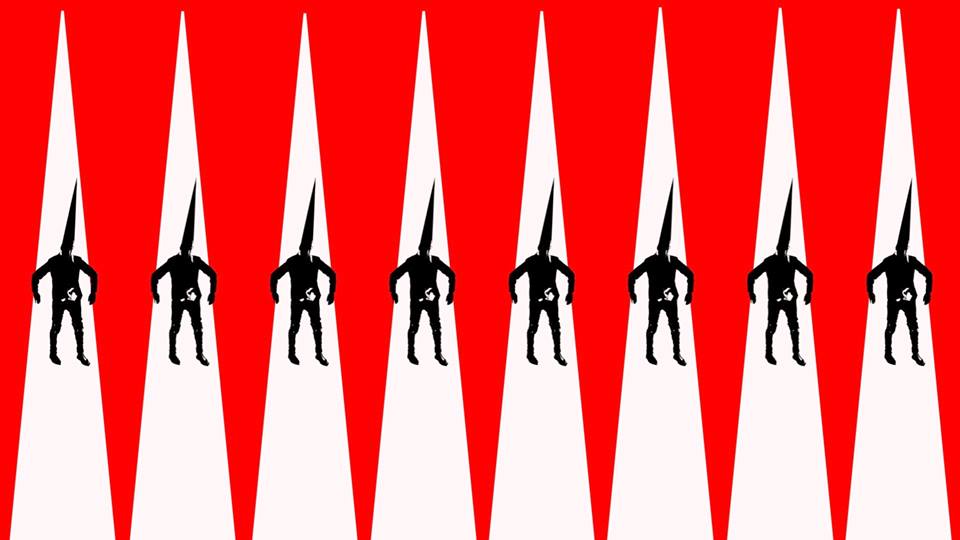 En el Oeste está el agite! Pronto los alienígenas aterrizan...