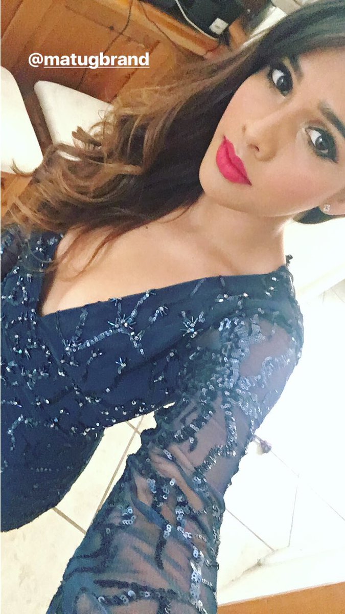 SoyPaolaGtz's tweet photo. Gracias #matug por el vestido 👗💙 https://t.co/alm58BcbBb