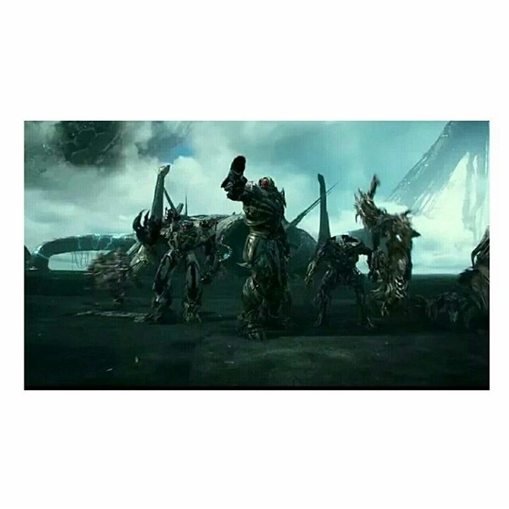 KnightMegatron's tweet image. "Today Decepticons we will have a new army and cybertron will be reborn again!"