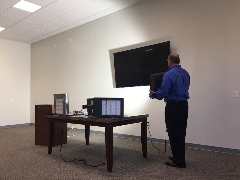 KeelerMonty's tweet image. #TitanLED Titan LED only American Made high bay using high power diodes delivers most light to the work surface. Wow!