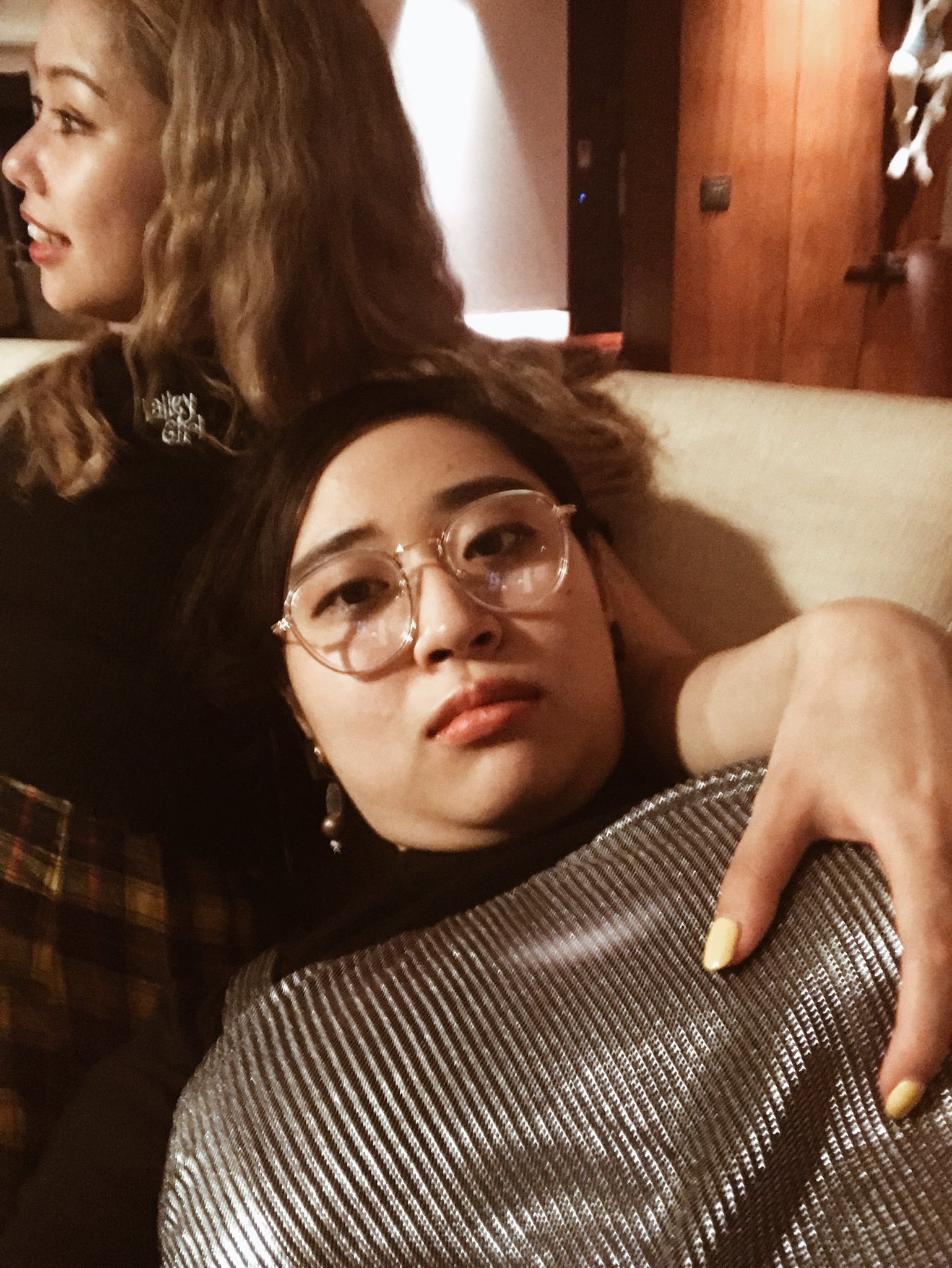 丸山礼　胸画像  / X