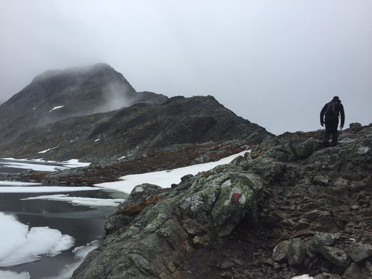 bjrobertsonuk's tweet photo. Beautiful #Norway, #besseggen was a tough but rewarding climb! https://t.co/S3L25QPmQ8