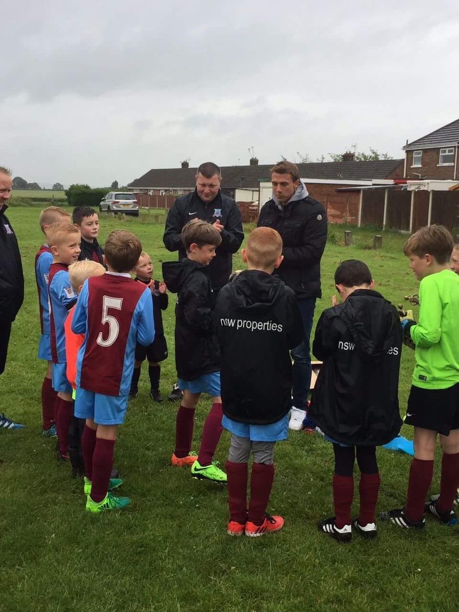 It was a pleasure to be able to present the awards to our local youth football team, West End U9s, who we proudly sponsor, Well done!⚽️🏆🏅🌟