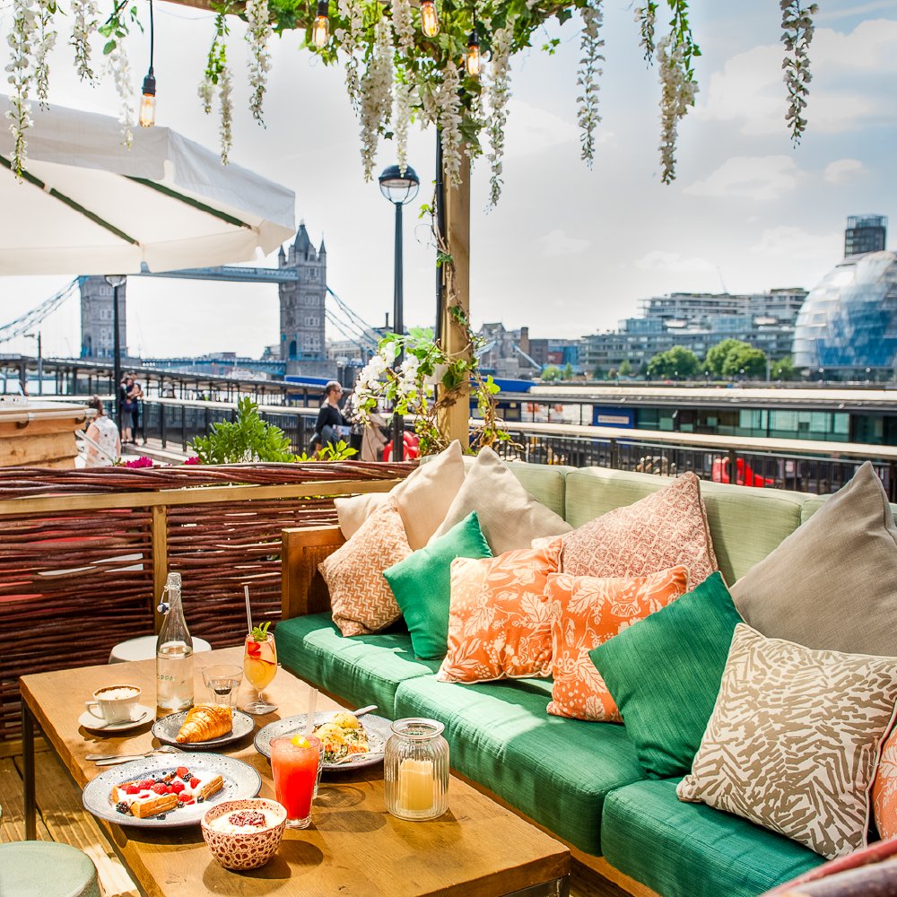 Fancy winning a FREE brunch? Enter <a href="/CoppaClub/">Coppa Club</a> raffle to be in with a chance to boob brunch in a #coppacabana: bit.ly/2tRnMCH