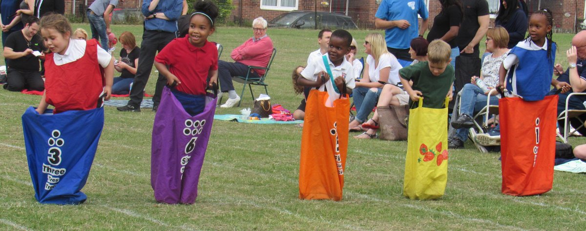 MeredaleSchool's tweet photo. Health &amp; Fitness Day 5:  Sports Day!  Lots of races and lots of winners #Meredale #Sportsday #Running #exercise https://t.co/UKdOVUIMZw