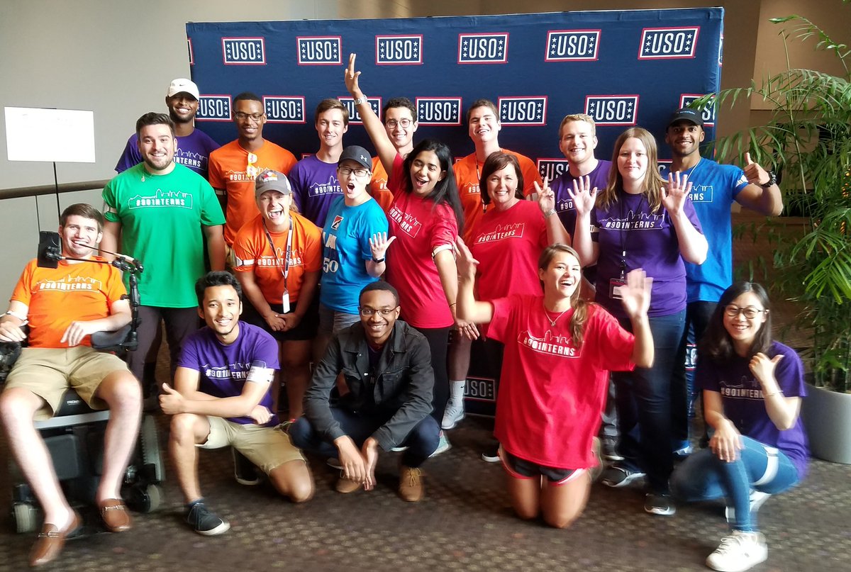 CherryandCoPR's tweet photo. Thanks for your service from Memphis! @FirstTennessee @autozone @FedEx @IP @ServiceMaster #901nterns #Flex4Forces @theUSO #SaluteToTroops https://t.co/YuP4PeHBZu