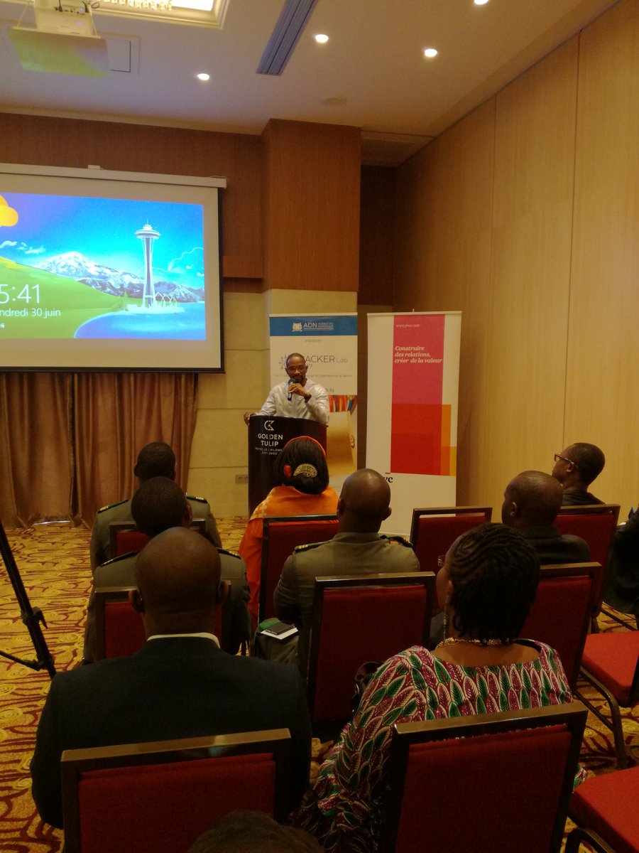asinbenin's tweet photo. @ouanilo présente le déroulé des épreuves du #Hackerlab2017 ! Le #Benin connaît désormais ses talents en Cybersécurité @RevealingBenin https://t.co/3oFBMZUbOn