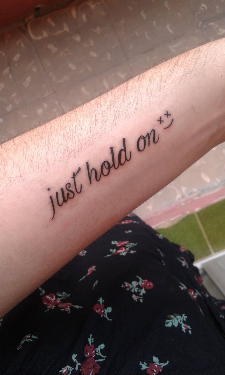 iLAWLI3T's tweet photo. This song really touched my heart. The meaning is very important to me, so important that it's my first tattoo. @Louis_Tomlinson @steveaoki https://t.co/iUcbVnaEBH