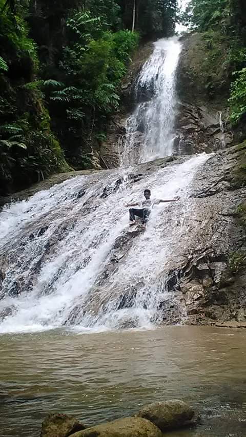 PosperaJambi's tweet photo. Air Terjun Bukit Batu Sei Manau Kab Merangin Jambi yg Butuh Perhatian Pemerintah @jokowi @KemenPU @Kemenpar_RI https://t.co/ffhuxiZyTF