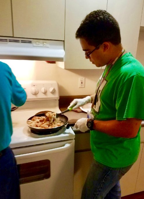 DanMarinoFdtn's tweet photo. Pasta was on the menu when participants cooked a group dinner during Week 3 of The @DanMarinoFdtn #IndependentLivingProgram at @FIU dorms! https://t.co/mS2y1fe2Wy