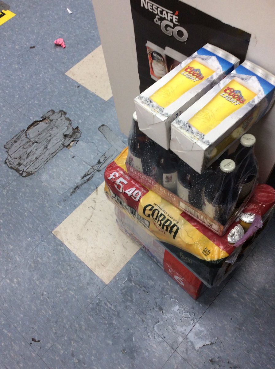 PowerforceMC36's tweet photo. This week, #carlingpint was on fire,because of the glasses the retailers got with #Carling # Coorslight #Rekorderlig #Cobra https://t.co/Qkb0nDR2BU