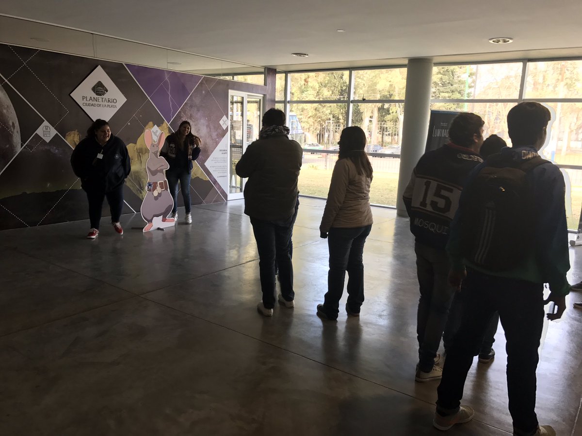 infoBsAsconvos's tweet photo. Visita al Planetario de la ciudad de La Plata #SendaEducativa @BAeducacion #EESTN1 #CFP401 de San Nicolás https://t.co/p5Zp4xAHuK