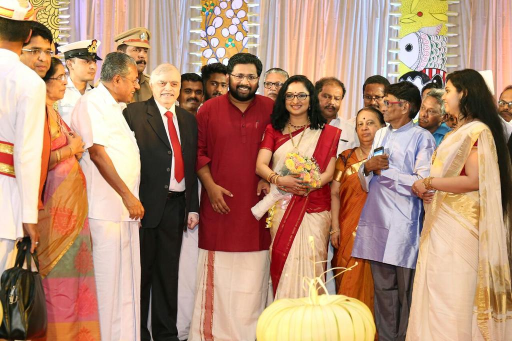 Kerala Governor on Twitter: "At the wedding reception of ...