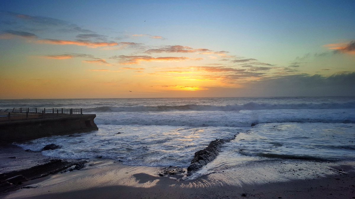 Hazy <a href="/seapointprom/">Sea Point Promenade</a> sunsets 😍