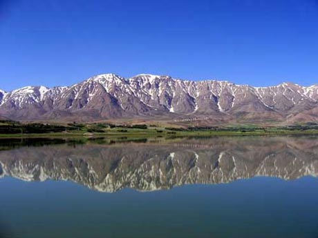 ahmad2000ram's tweet photo. Chaghakhor is a wetland in the city of Borujen (Chaharmahal Bakhtiari province). The international and beautiful wetland of Choghakhor https://t.co/hMlaZtR3CG