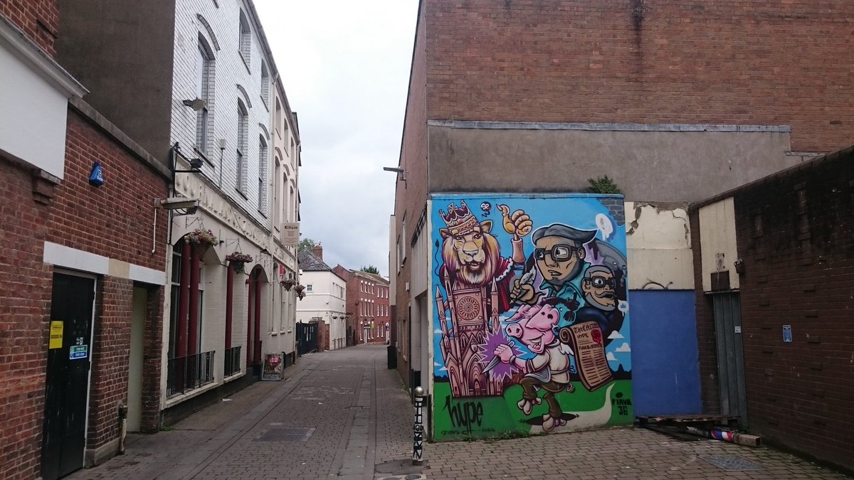 NickVagus's tweet photo. Work by #SPZERO76 #FLAVA36 #HYPE hidden away in Gloucester City centre.
@SPZero76 
#StreetArt #graffspotting #graffiti #Gloucester https://t.co/I5NxqjvuPx